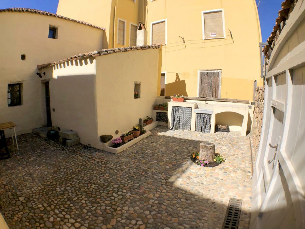 Apartamento Un Gioiello Nel Centro Storico Bari Sardo Exterior foto