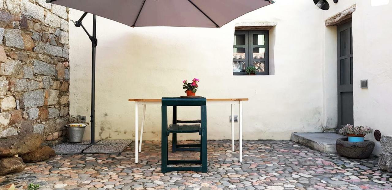 Apartamento Un Gioiello Nel Centro Storico Bari Sardo Exterior foto