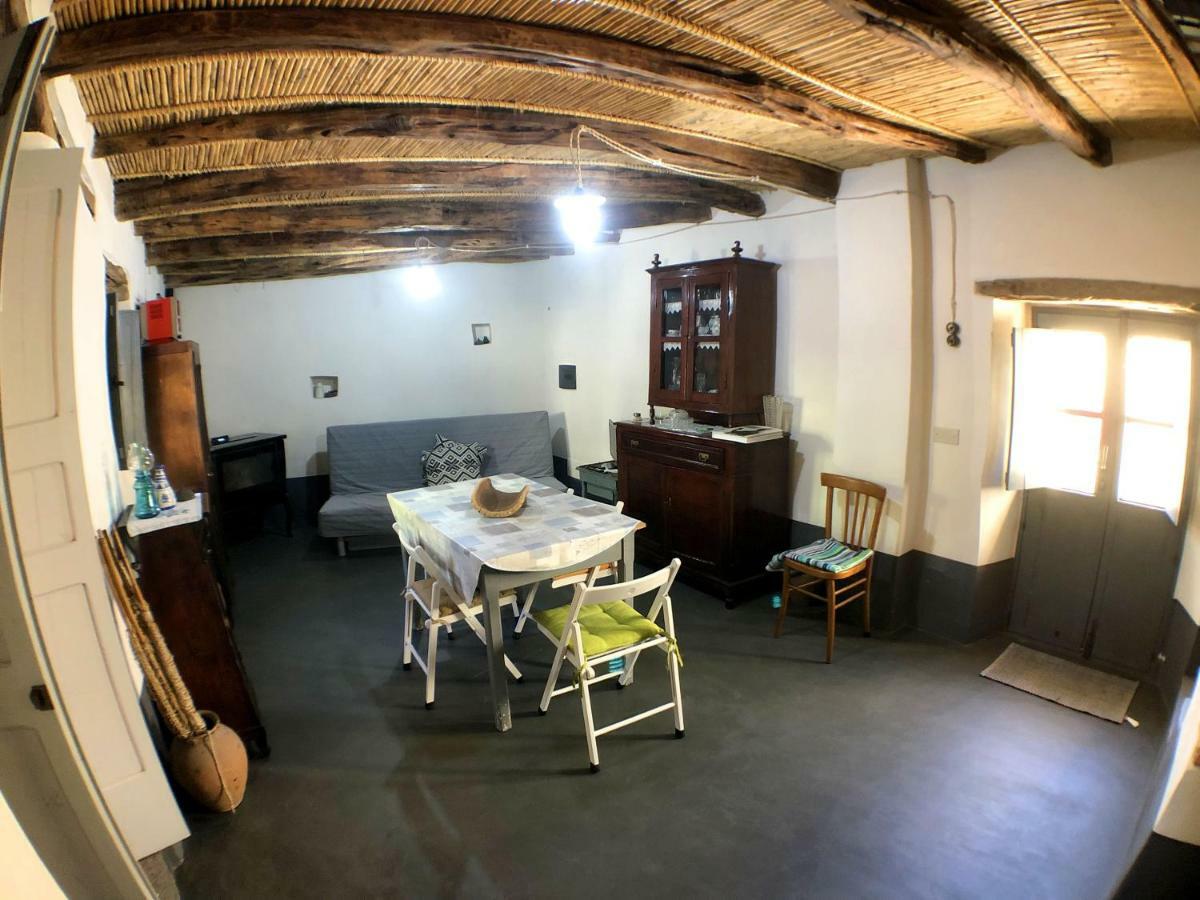 Apartamento Un Gioiello Nel Centro Storico Bari Sardo Exterior foto